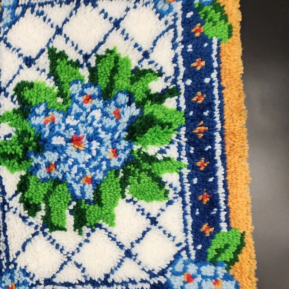 Vintage Completed Latch Hook Rug Flower Rectangle Wall Hanging Cottage Art 27x20